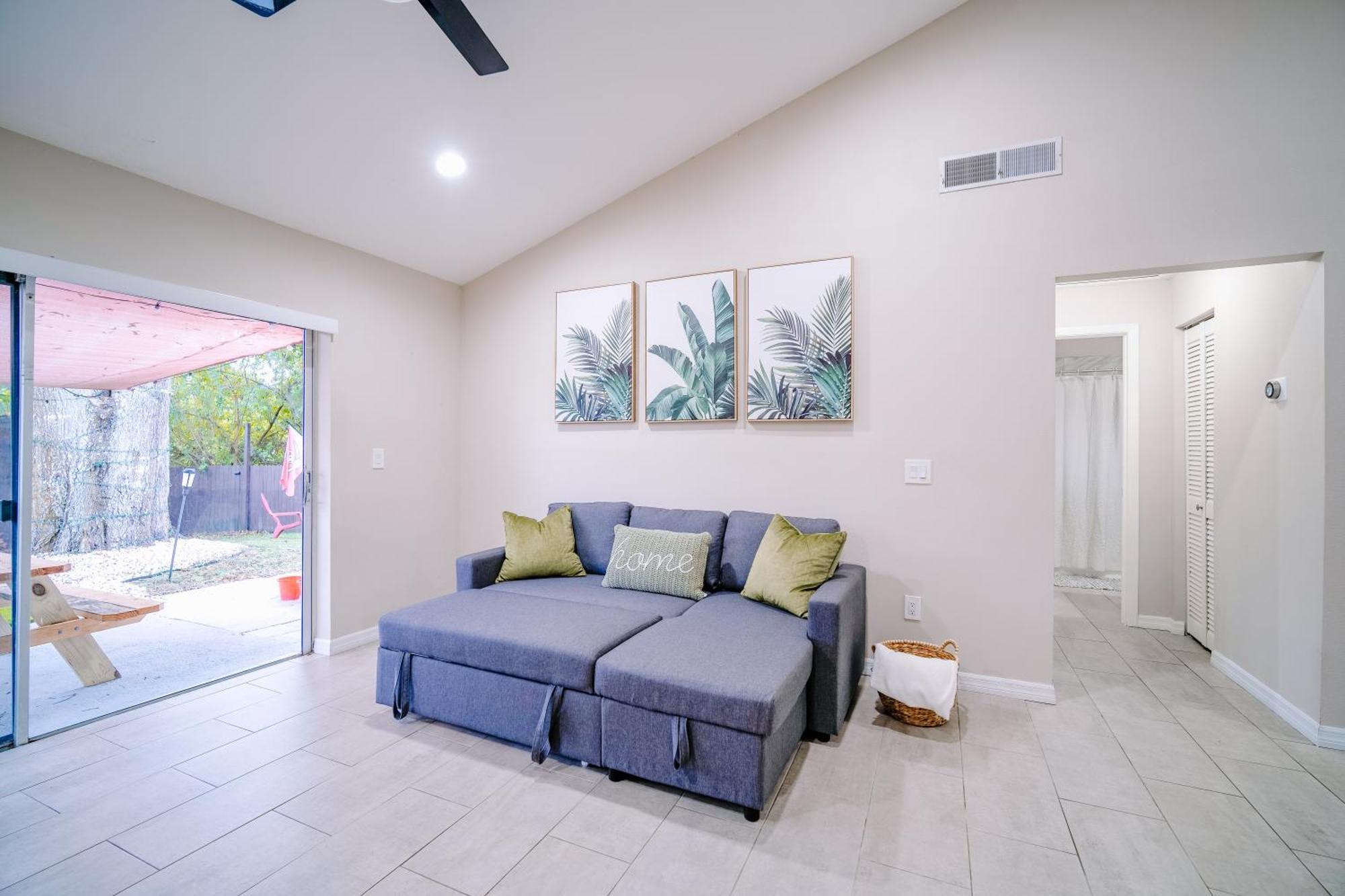 Charm Retreat Modern Haven In Great Location Villa Lutz Ngoại thất bức ảnh